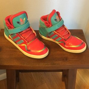 Adidas hi tops women’s 7
